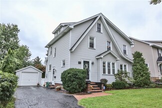 551 Spencer Rd, Rochester, NY 14609