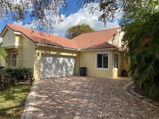 10017 NW 4th St, Plantation, FL 33324