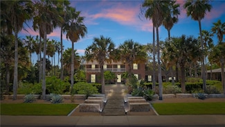 3845 Ocean Dr, Corpus Christi, TX 78411