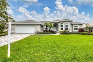 394 Hanchey Dr, Nokomis, FL 34275