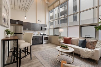 60 E Spring St Unit 110, Columbus, OH 43215