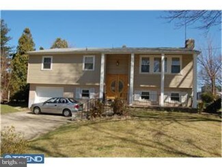 4 Haverhill Ave, Cherry Hill, NJ 08002