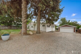 1240 5th St NE, East Wenatchee, WA 98802