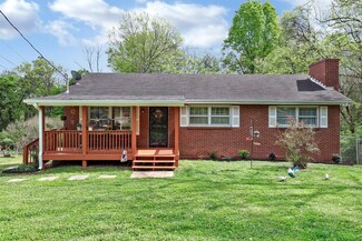 3902 Wayne Dr, Knoxville, TN 37914