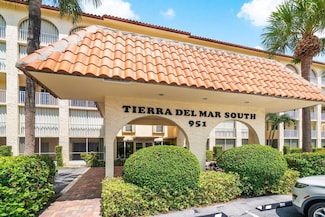 951 De Soto Rd Unit 228, Boca Raton, FL 33432