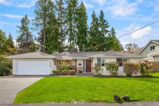 9745 SE 41st St, Mercer Island, WA 98040