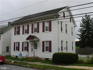 76 Main St, Womelsdorf, PA 19567