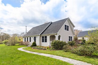 10 Austin Ln, Little Compton, RI 02837