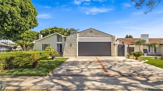902 W Orange Rd, Santa Ana, CA 92706
