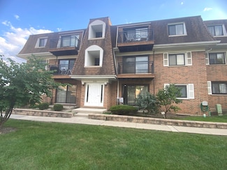 4146 Cove Ln Unit D, Glenview, IL 60025