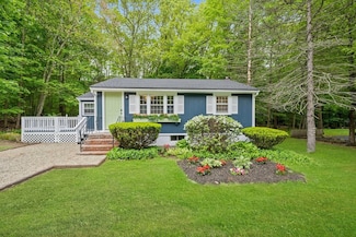 9 Josephine St, Canton, MA 02021