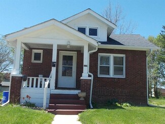 119 S Henrietta Ave, Rockford, IL 61102