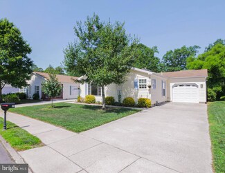 35 Knollwood Dr, Mays Landing, NJ 08330