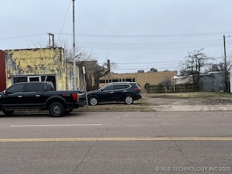 709 W Broadway St, Summit, OK 74401