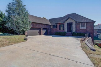 5948 Stockton Ave S, Springfield, MO 65804