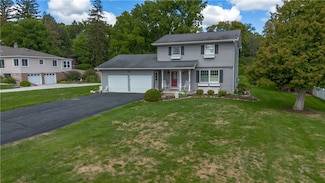 94 White Springs Ln, Geneva, NY 14456