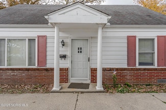 2152 Mansfield Rd, Toledo, OH 43613