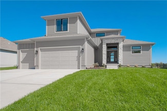 2333 Fishing Ln, Kearney, MO 64060