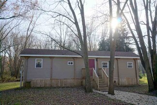 5898 E Cooper Dr, Monticello, IN 47960