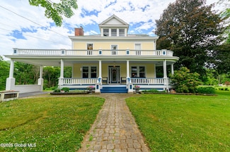 110 Green Ave, Castleton On Hudson, NY 12033