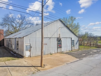 311 E 5th St, Okmulgee, OK 74447