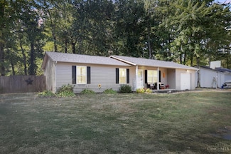 331 Spring Grove Dr, Georgetown, OH 45121