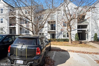 10007 Vanderbilt Cir Unit 7, Rockville, MD 20850