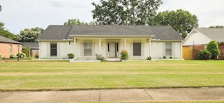 5731 Ashbriar Ave, Memphis, TN 38120
