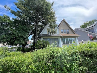 384 Hawthorne Ave, Yonkers, NY 10705