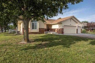 655 E 3rd St, Valley Center, KS 67147