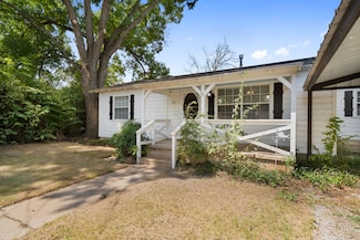 221 N Avenue A, Springtown, TX 76082