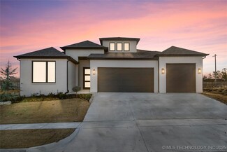 12905 S 21st Place, Jenks, OK 74037