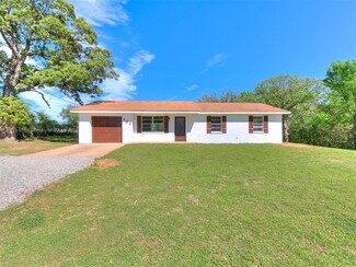 502 N Oak St, Chandler, OK 74834