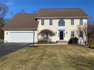 12 Millers Brook Dr, Cumberland, RI 02864