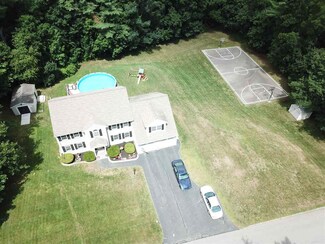 31 Partridge Ln, Plaistow, NH 03865