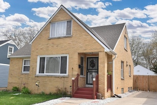 4040 N 11th St, Milwaukee, WI 53209