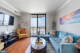 414 Water St Unit 2209, Baltimore, MD 21202