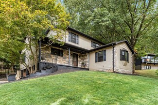 766 Robinhood Dr, Newark, OH 43055