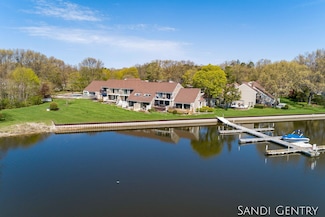 558 Wind Drift Ln Unit 19, Spring Lake, MI 49456