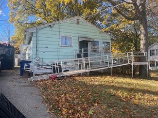 7 Stevens Ct, Lawrence, MA 01841