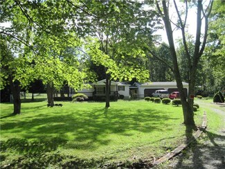 200 Hill Rd, Hunker, PA 15639