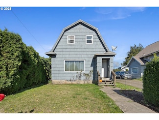 2410 3rd St, Tillamook, OR 97141