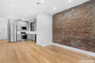 221 E 10th St Unit 300, New York, NY 10003