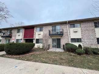 8995 Kennedy Dr Unit 105E, Des Plaines, IL 60016