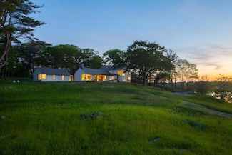 4 Ice House Point, York, ME 03909