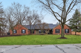 605 Sugarbush Dr, Zionsville, IN 46077