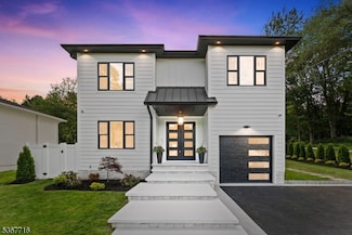 281 N Livingston Ave, Livingston, NJ 07039