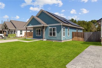 1204 Military Dr, Bryan, TX 77803