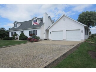 2948 Winklepleck Rd NW, Sugarcreek, OH 44681