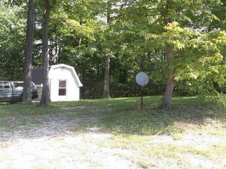 8646 W Deich Rd, Eckerty, IN 47116
